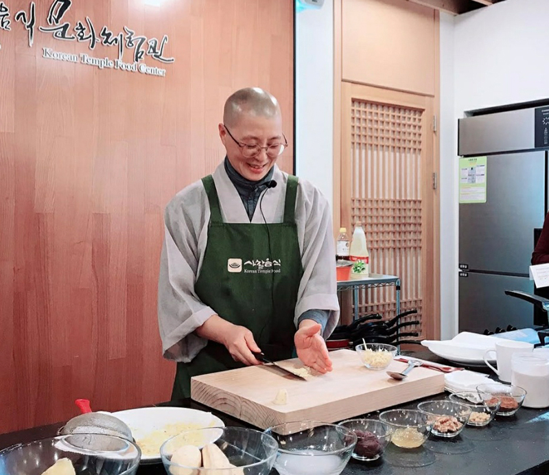 정효스님과 함께하는 사찰음식만들기 체험